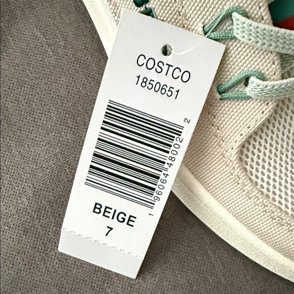 Hurley Women's Cream and Mint Sneakers - Picture 2 of 3